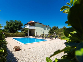 Holiday Home Green Oasis by Interhome